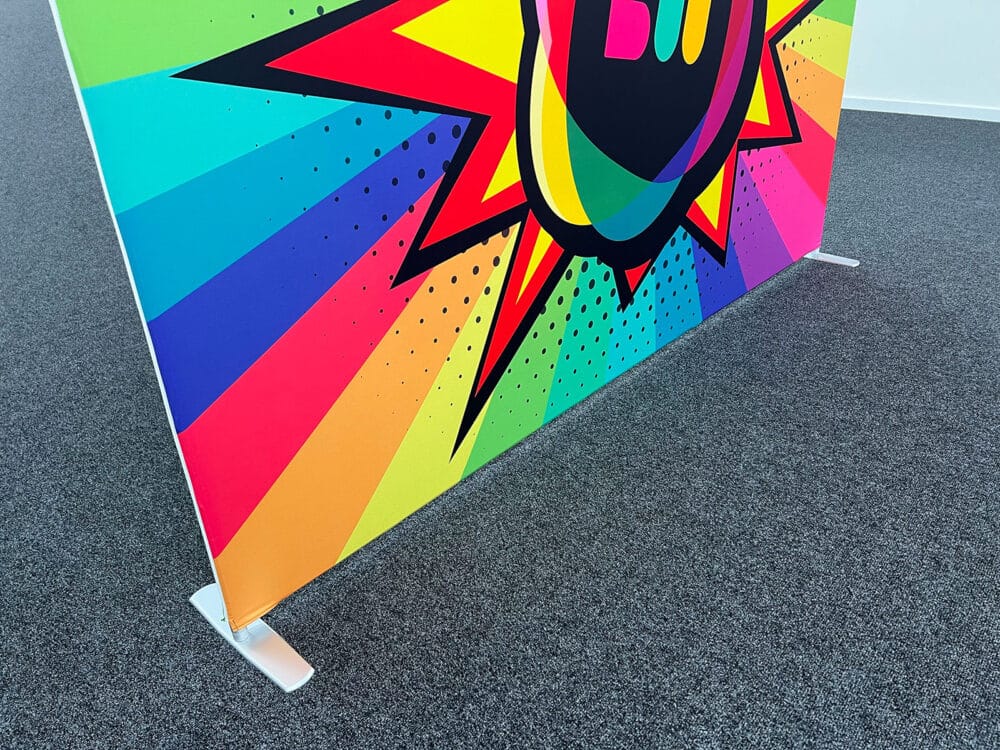 Fabric wall with stand